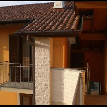 La Casa Di Antonella Lejlighed Borgo Ticino